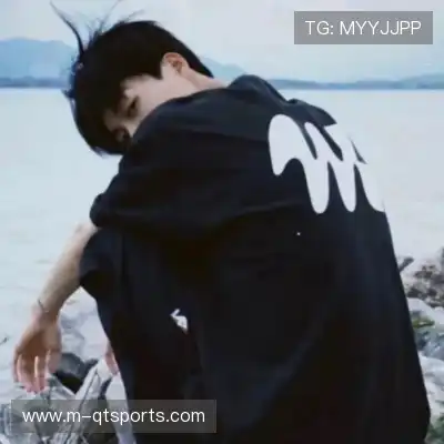 龚蔚
